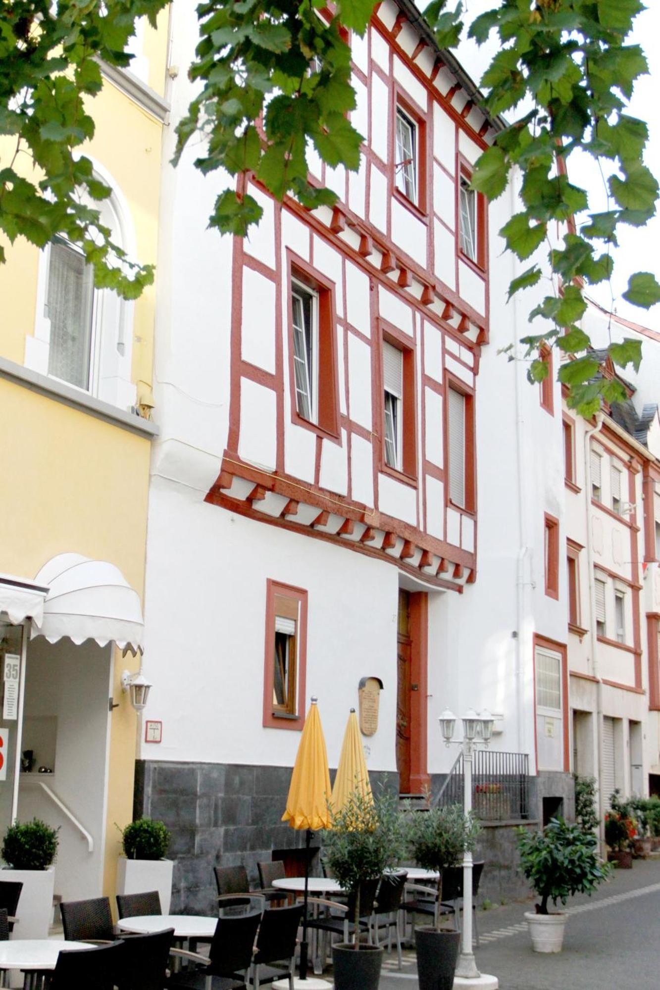 Mosel View Old Town Apartments Целль-ан-дер-Мозель Экстерьер фото